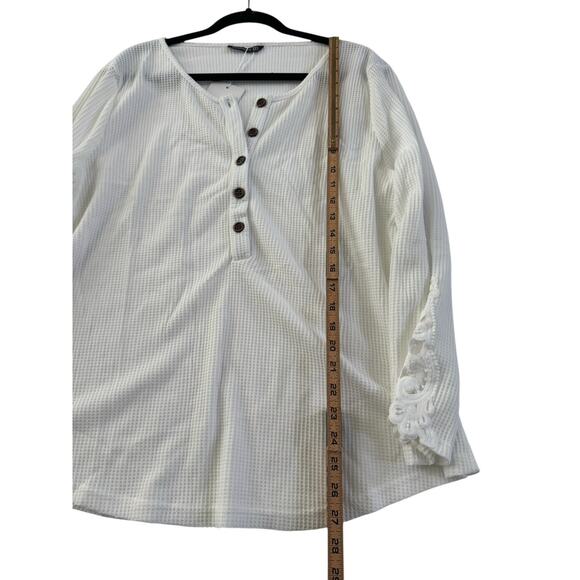 NWT BloomChic Shirt Size 14 16 White Thermal Waffle Top Crochet Trim #4165 - Picture 11 of 14